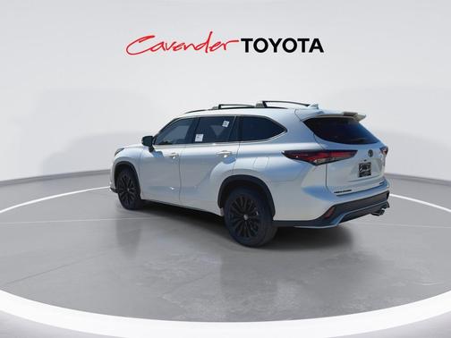 2026 Toyota Highlander XSE