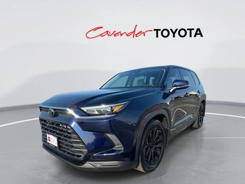 2025 Toyota Highlander LE