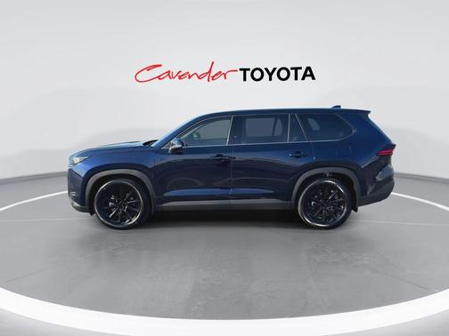 2025 Toyota Highlander LE