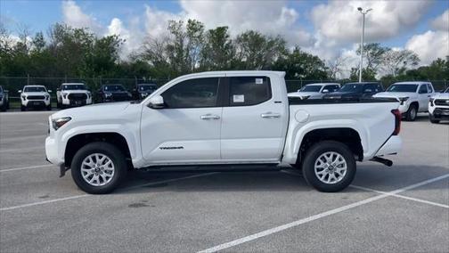 2025 Toyota Tacoma SR5