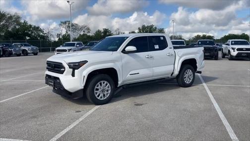 2025 Toyota Tacoma SR5