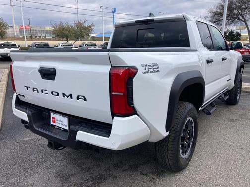 2025 Toyota Tacoma TRD Off Road