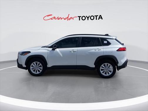 2025 Toyota Corolla Cross LE