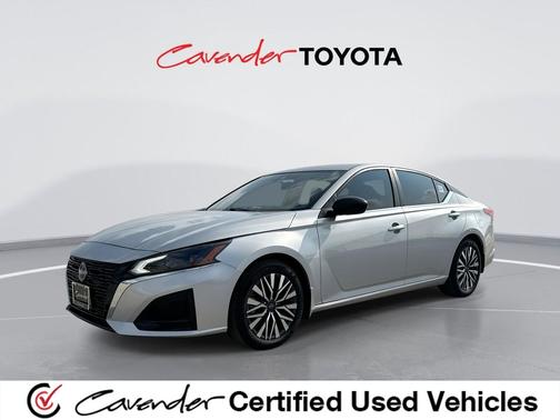 Brilliant Silver 2024 Nissan Altima 2.5 SV