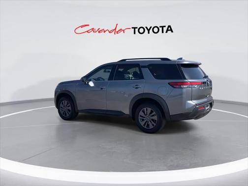 2024 Nissan Pathfinder SV FWD