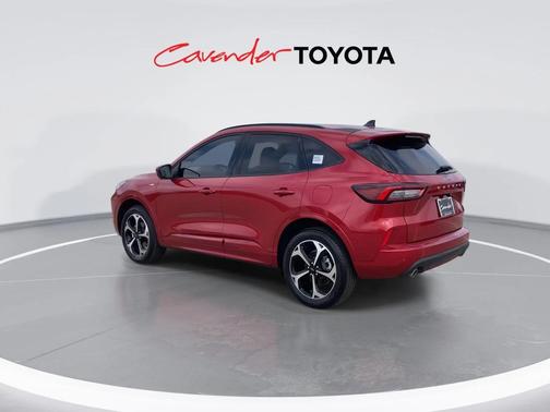 2024 Ford Escape ST-Line Elite