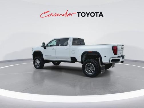 Summit White 2024 GMC Sierra 3500 Denali