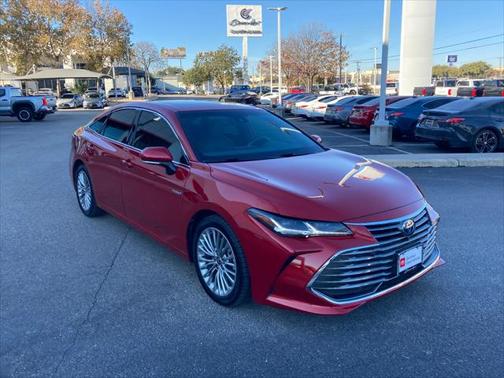 2021 Toyota Avalon Hybrid Limited