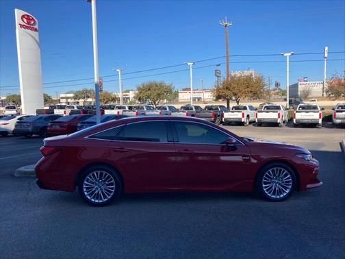 2021 Toyota Avalon Hybrid Limited
