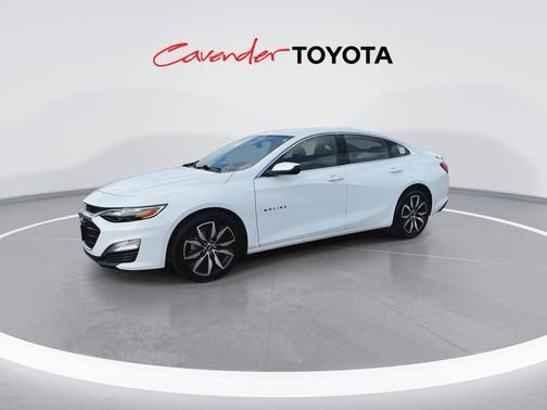 Summit White 2025 Chevrolet Malibu FWD RS