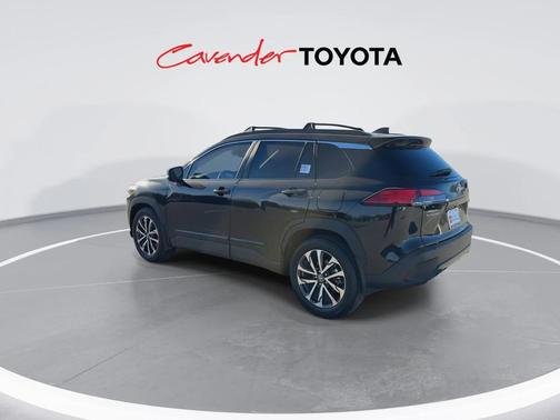 2024 Toyota Corolla Cross XLE
