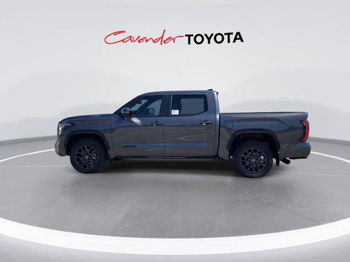 2025 Toyota Tundra Hybrid Platinum