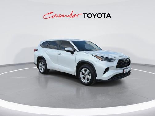 Wind Chill Pearl 2023 Toyota Highlander L