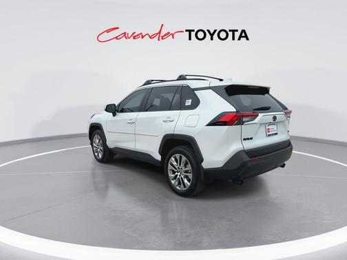 Wind Chill Pearl 2025 Toyota RAV4 XLE Premium