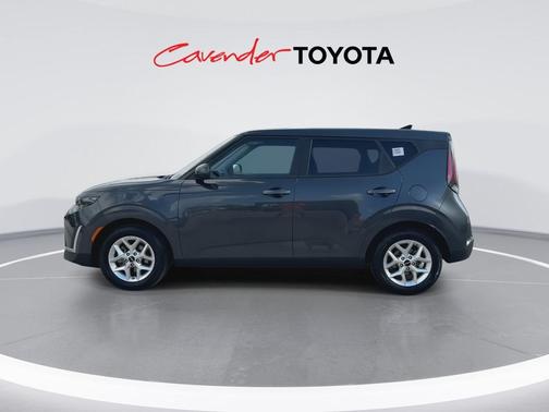 Gravity Gray 2025 Kia Soul LX