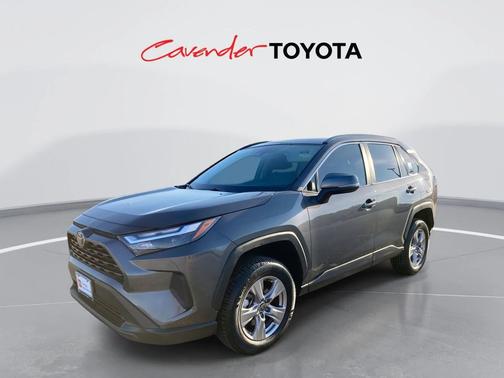 2022 Toyota RAV4 XLE
