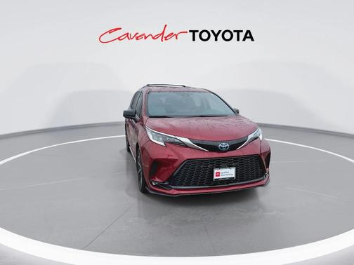 2024 Toyota Sienna XSE 7 Passenger