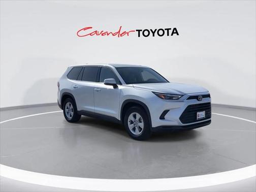 2025 Toyota Highlander LE
