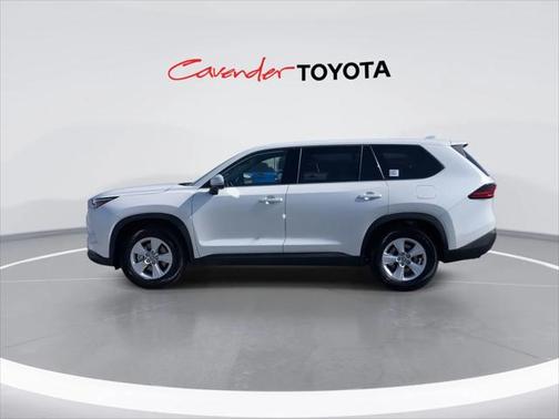 2025 Toyota Highlander LE
