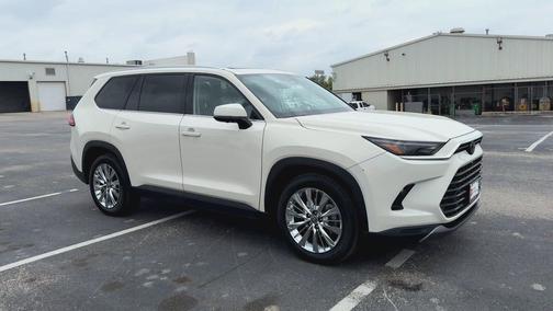 Coastal Cream 2024 Toyota Grand Highlander Platinum