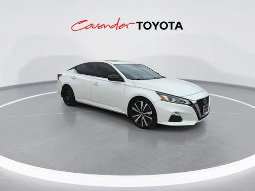 2022 Nissan Altima SR VC-Turbo FWD