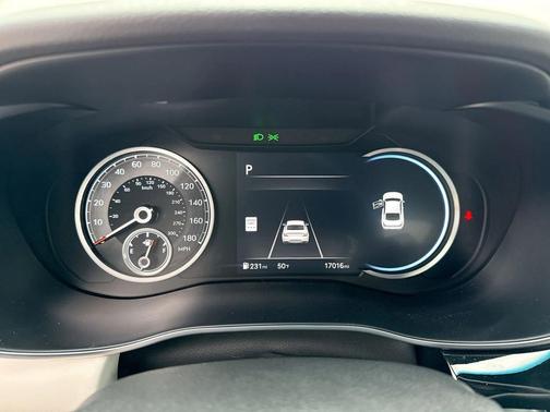 2025 Genesis G70 2.5T RWD