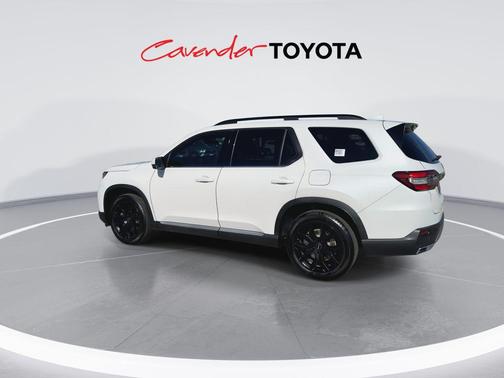 Platinum White Pearl 2025 Honda Pilot Touring 8-Passenger