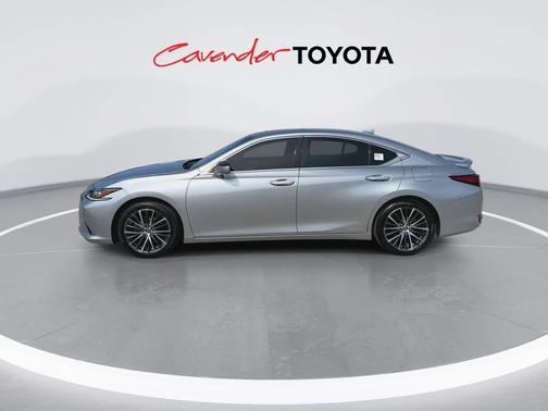 2022 Lexus ES 300h Premium