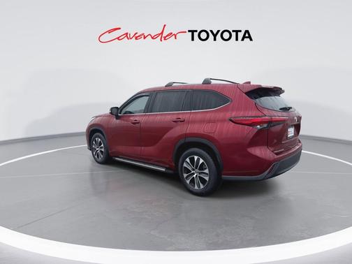 Ruby Flare Pearl 2022 Toyota Highlander XLE