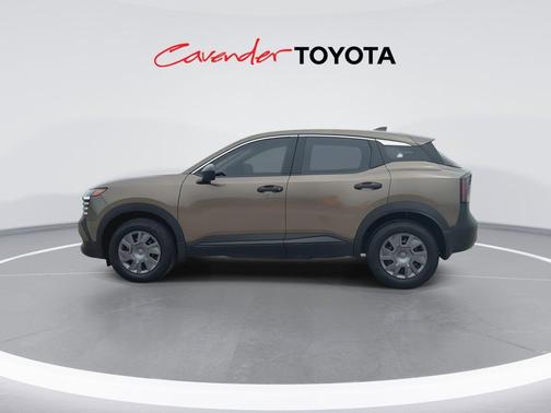 Canyon Bronze 2025 Nissan Kicks S