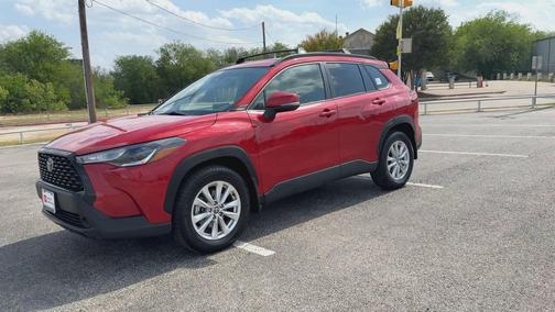 2024 Toyota Corolla Cross LE