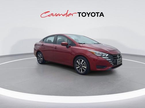 Scarlet Ember Tintcoat 2025 Nissan Versa 1.6 SV