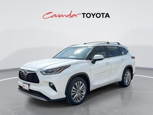Wind Chill Pearl 2022 Toyota Highlander Hybrid Platinum