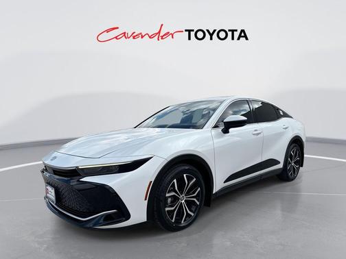 Oxygen White 2024 Toyota Crown XLE