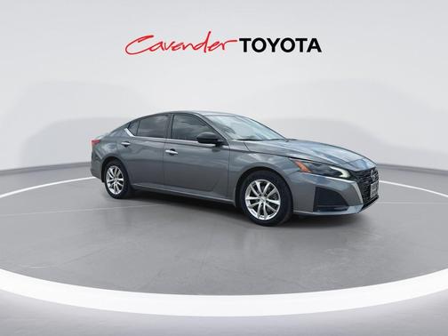 Gun 2024 Nissan Altima S FWD