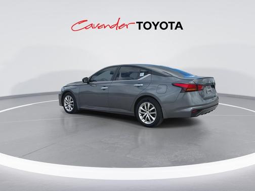 Gun 2024 Nissan Altima S FWD