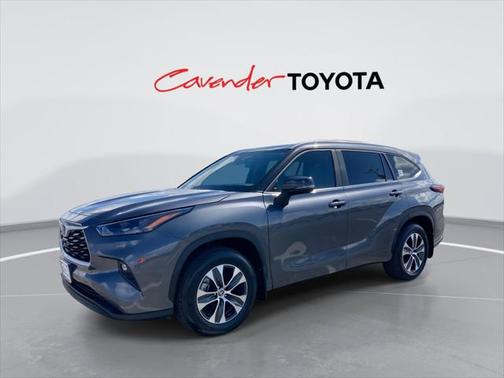 2025 Toyota Highlander XLE