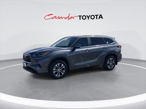 2025 Toyota Highlander XLE