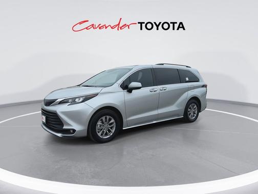 Celestial Silver 2025 Toyota Sienna XLE