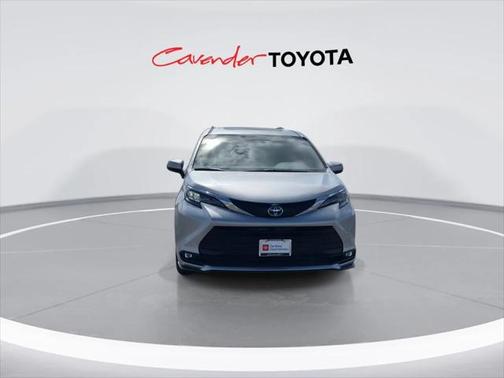 2025 Toyota Sienna XLE 7 Passenger
