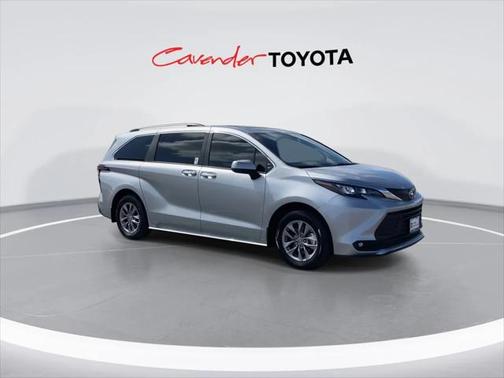 2025 Toyota Sienna XLE 7 Passenger
