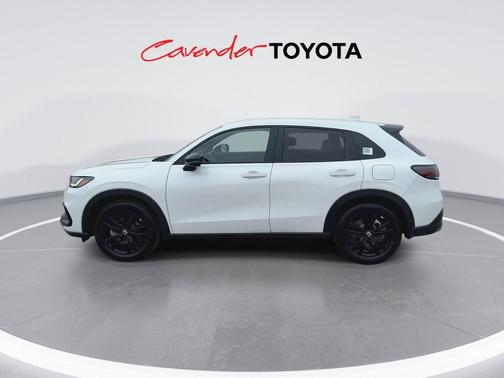 Platinum White Pearl 2026 Honda HR-V 2WD Sport