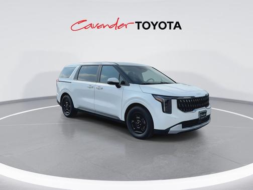 Snow White Pearl 2026 Kia Carnival LXS