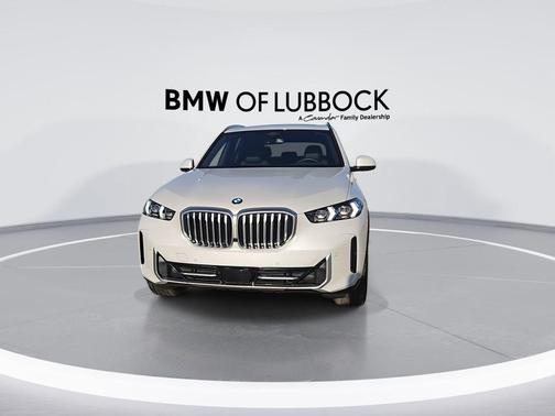 Mineral White Metallic 2026 BMW X5 sDrive40i