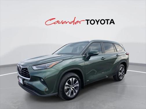 2025 Toyota Highlander Hybrid XLE