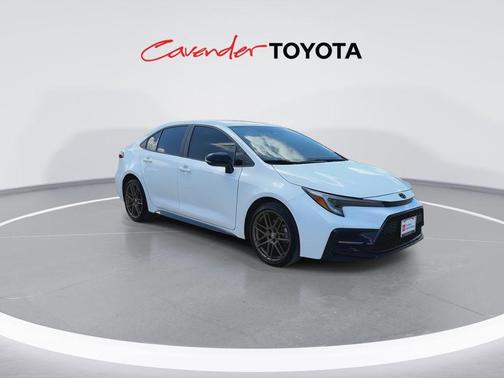 Ice Cap 2024 Toyota Corolla SE