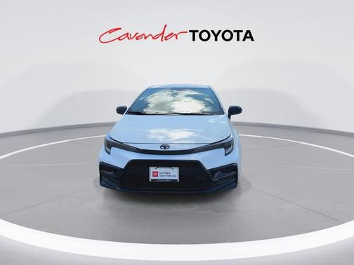 Ice Cap 2024 Toyota Corolla SE