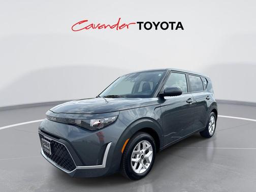 Gravity Gray 2025 Kia Soul LX