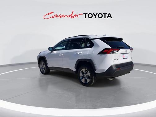 2025 Toyota RAV4 Hybrid SE