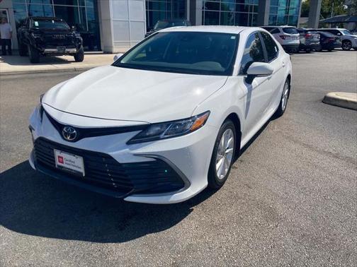 Ice Cap 2024 Toyota Camry LE